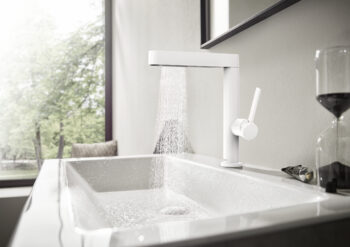 Hansgrohe Finoris Single-Hole Faucet 230 with 2-Spray Pull-Out, 1.2 GPM in Matte White - Image 2