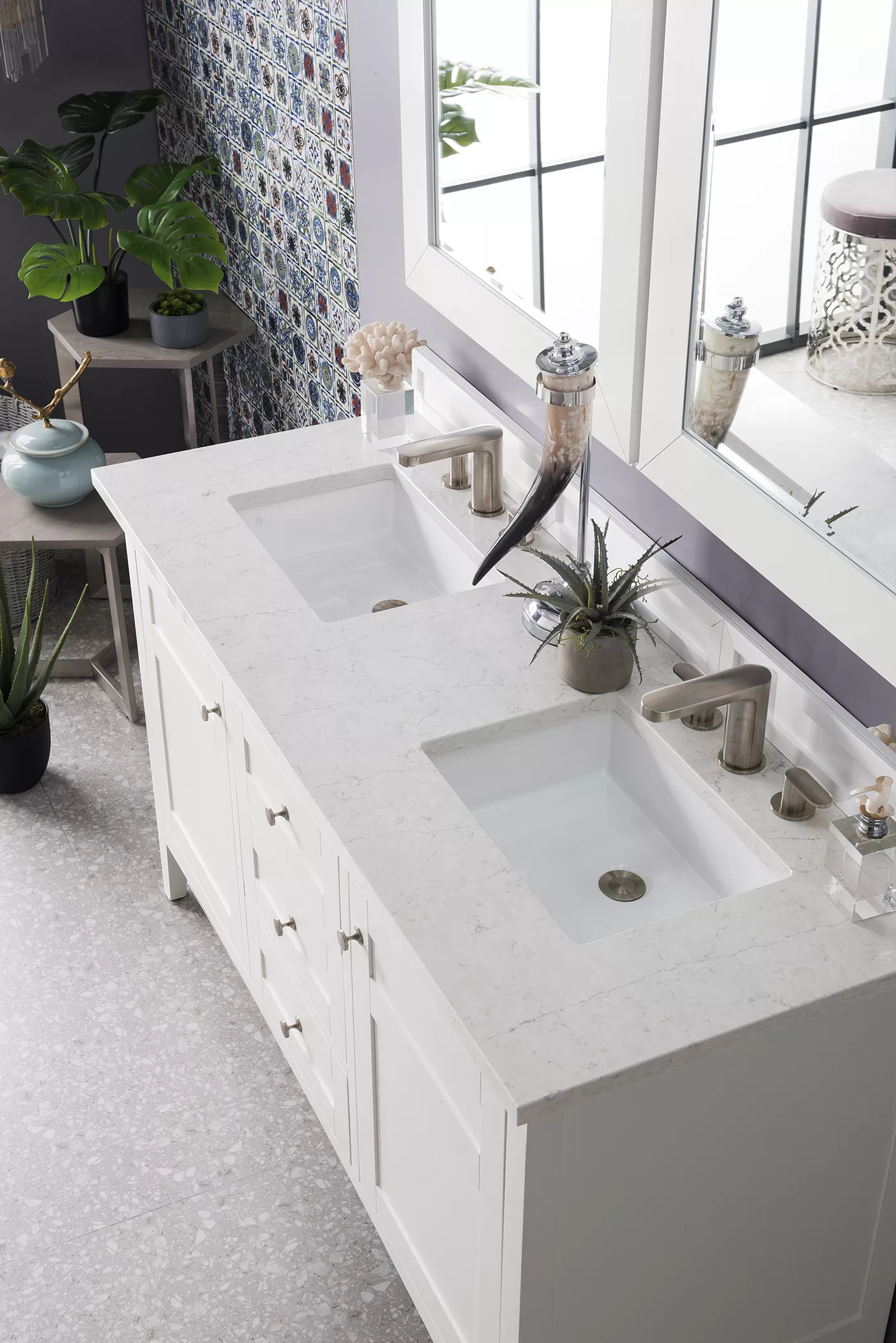 Palisades 60" Double Vanity, Bright White w/ 3 CM Eternal Jasmine Pearl Quartz Top - Image 2