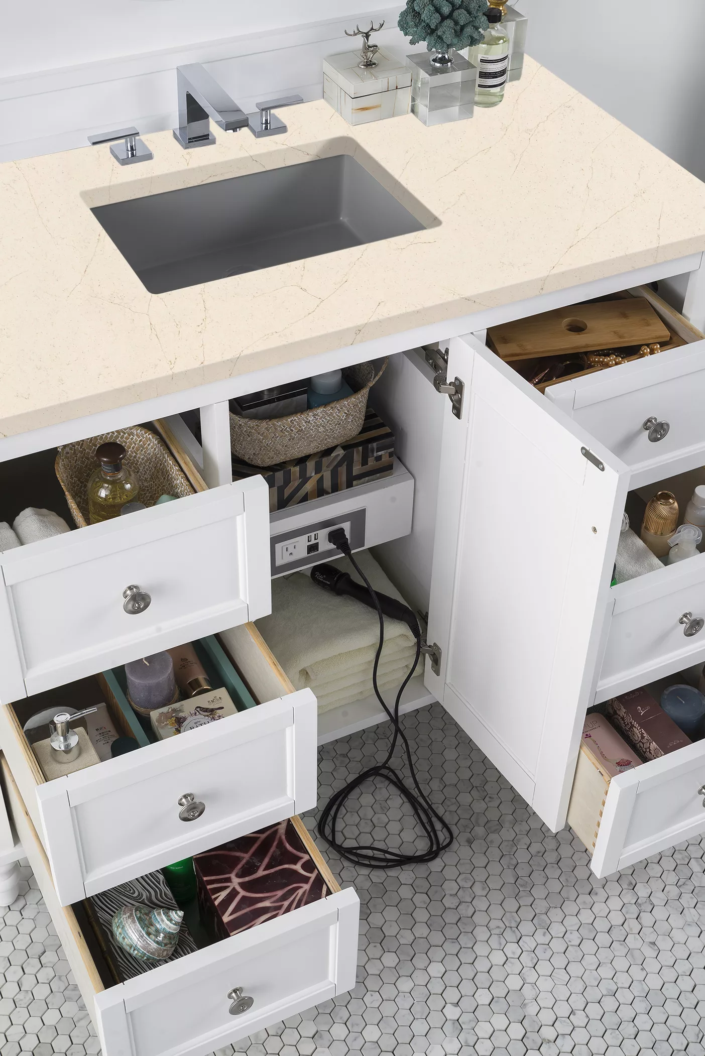 Copper Cove Encore 48" Single Vanity, Bright White w/ 3 CM Eternal Marfil Quartz Top - Image 4