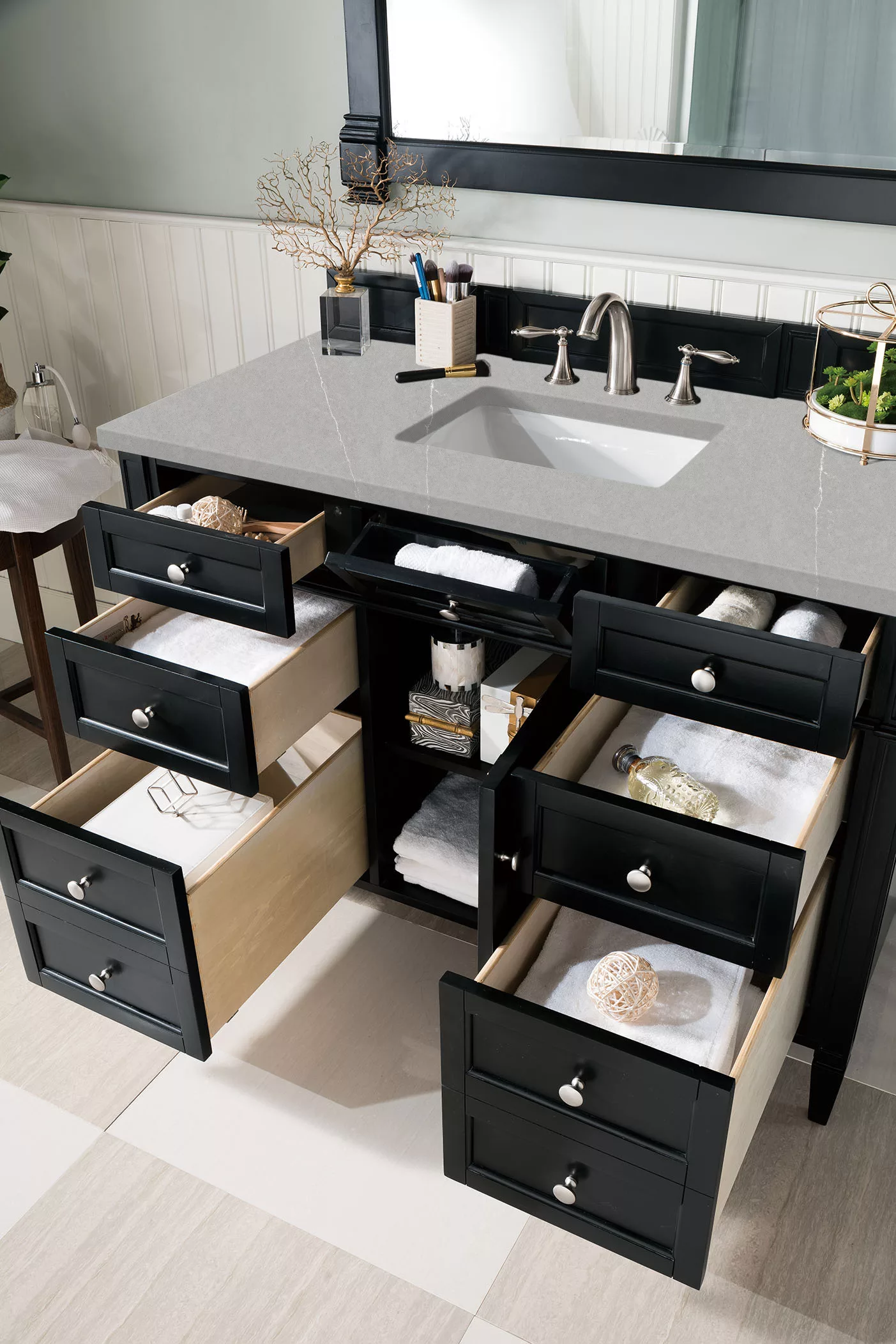 Brittany 48" Single Vanity, Black Onyx w/ 3 CM Eternal Serena Quartz Top - Image 4