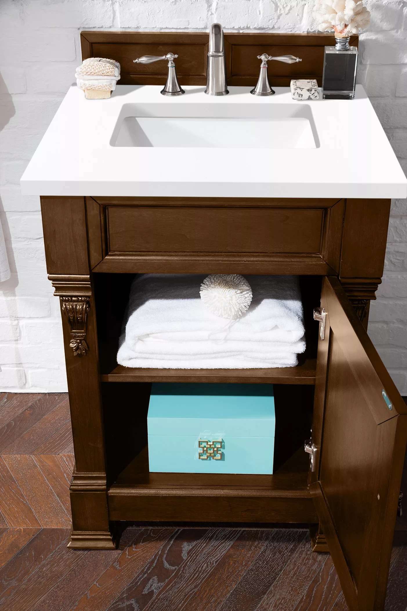 Brookfield 26" Single Vanity, Country Oak w/ 3 CM White Zeus Quartz Top - Image 3