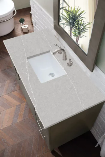 Metropolitan 48" Single Vanity, Silver Oak w/ 3 CM Eternal Serena Quartz Top - Image 3