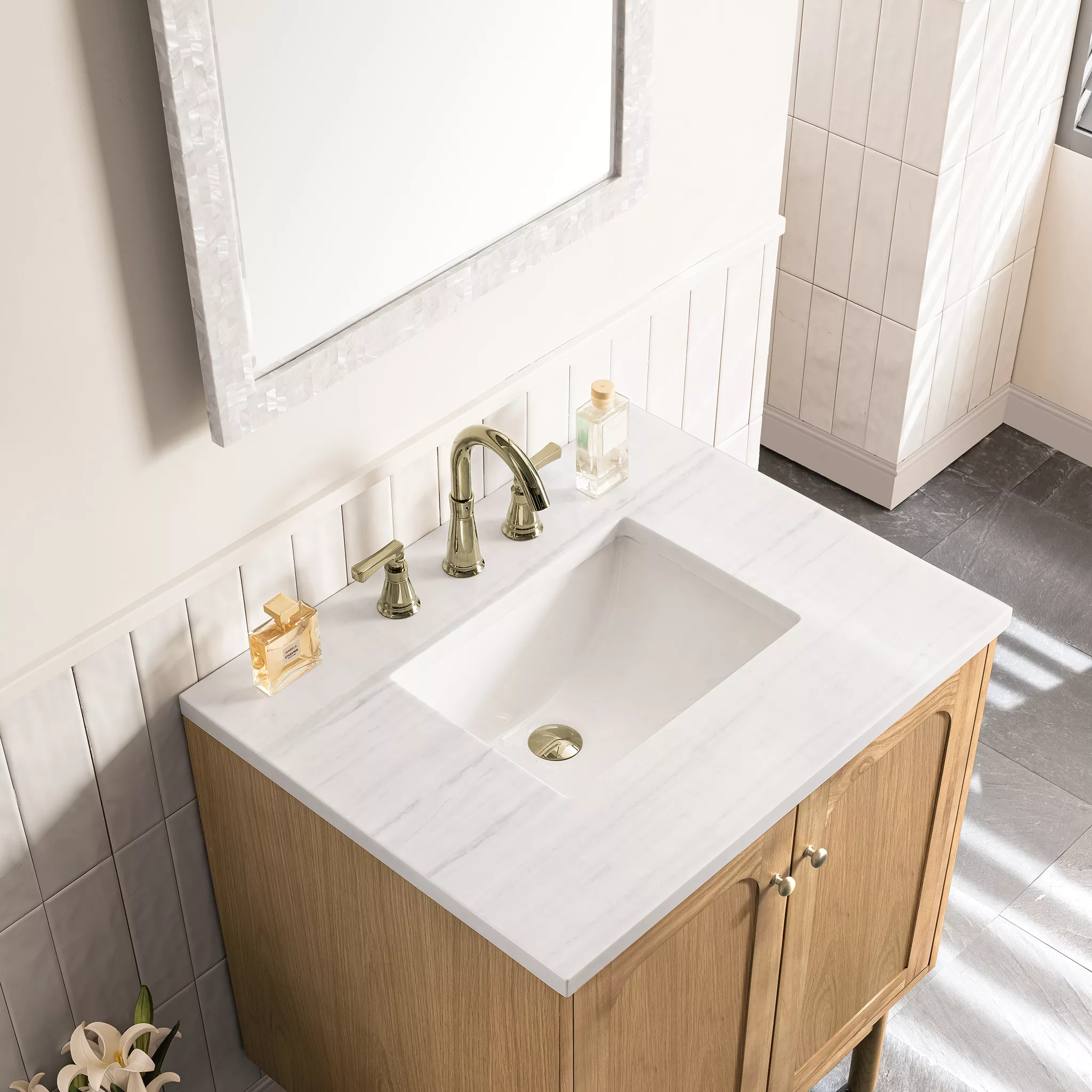 Laurent 30" Single Vanity, Light Natural Oak w/ 3 CM Arctic Fall Top - Image 7