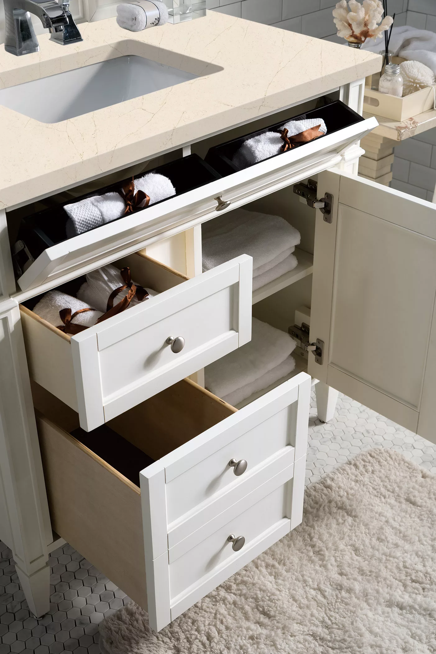 Brittany 36" Single Vanity, Bright White w/ 3 CM Eternal Marfil Quartz Top - Image 4