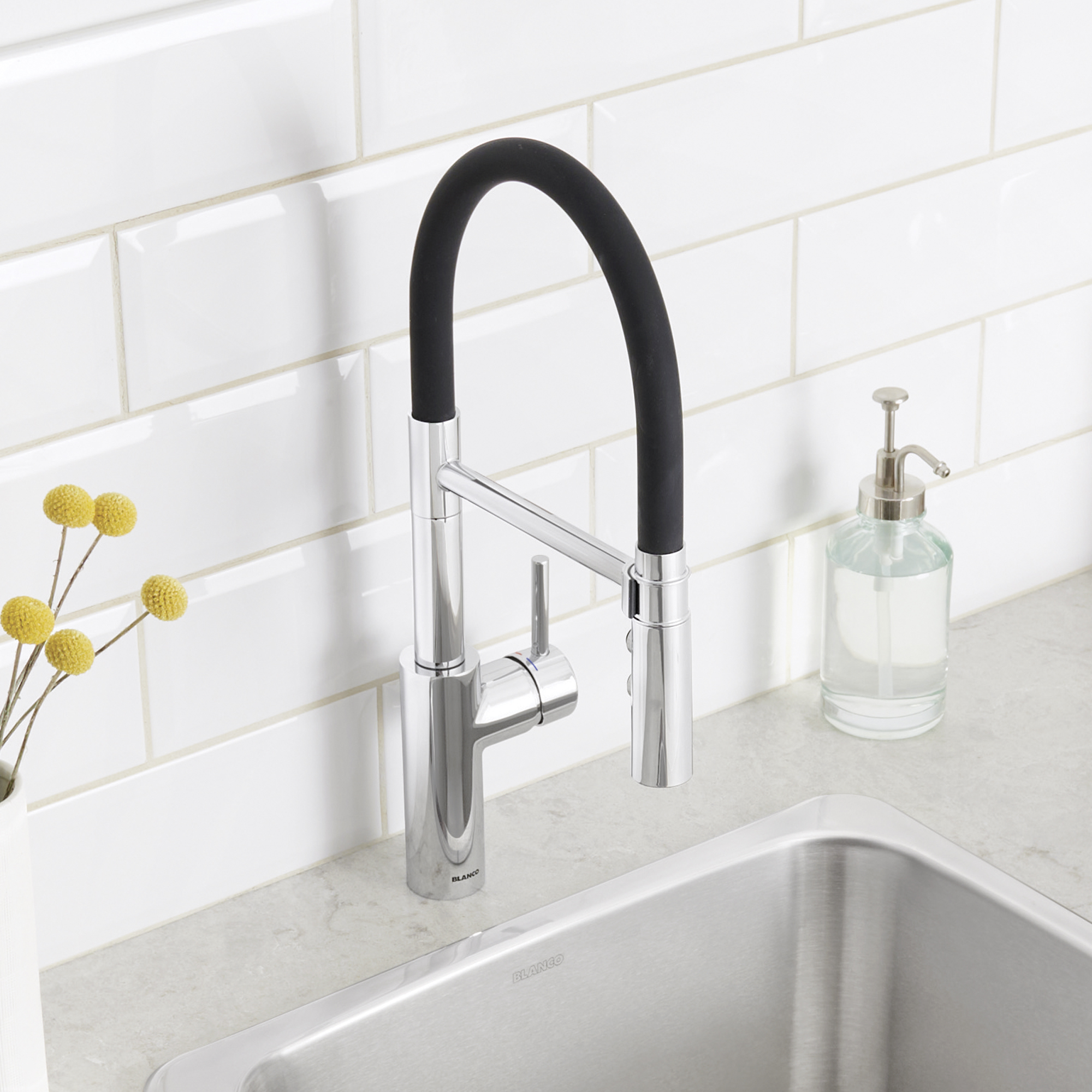 Blanco Catris Flexo Semi-Pro Pull-Down Dual-Spray Kitchen Faucet 1.5 GPM - Chrome - Image 8