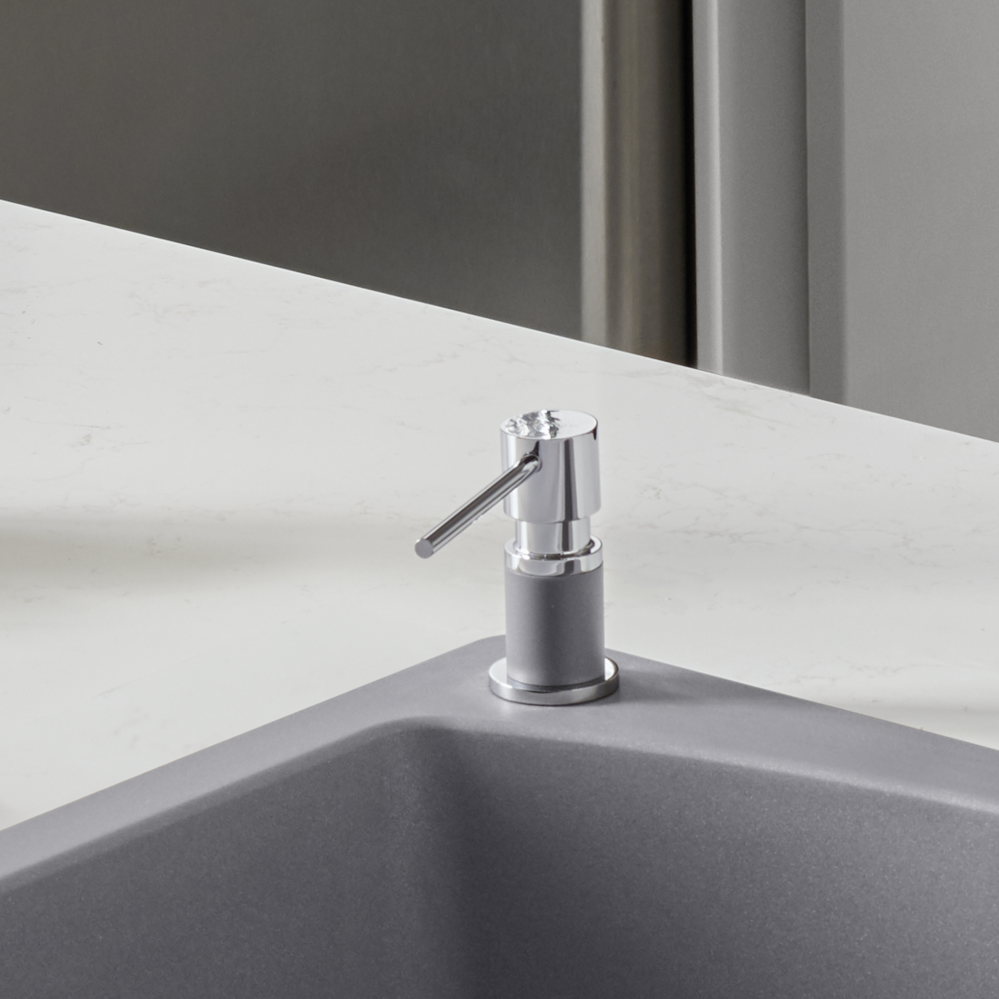 Blanco Lato Soap Dispenser - Chrome/Metallic Gray - Image 2