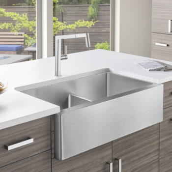 Blanco Quatrus R15 33" 60/40 Double Bowl Apron-Front Stainless Steel Farmhouse Sink with Low Divide - Image 7