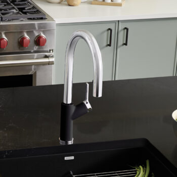 Blanco Urbena Pull-Down Dual-Spray Kitchen Faucet 1.5 GPM - Chrome/Coal Black - Image 3