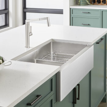 Blanco Quatrus R15 33" 60/40 Double Bowl Apron-Front Stainless Steel Farmhouse Sink with Low Divide - Image 3