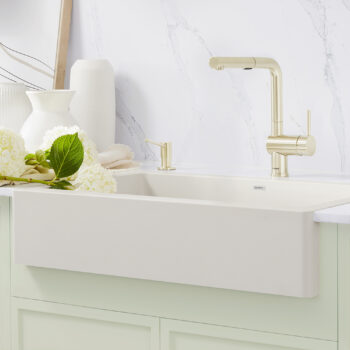 Blanco Linus Low Arc Pull-Out Dual-Spray Kitchen Faucet 1.5 GPM - Satin Gold - Image 2