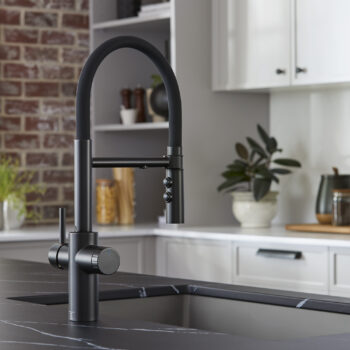 Blanco Catris Flexo Filter-Ready Semi-Pro Pull-Down Dual-Spray Kitchen Faucet 1.5 GPM - Matte Black - Image 5