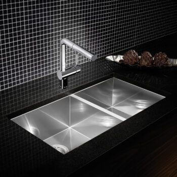 Blanco Quatrus R0 33" 60/40 Double Bowl Undermount Stainless Kitchen Sink - Image 3