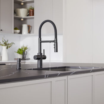 Blanco Catris Flexo Filter-Ready Semi-Pro Pull-Down Dual-Spray Kitchen Faucet 1.5 GPM - Matte Black - Image 3